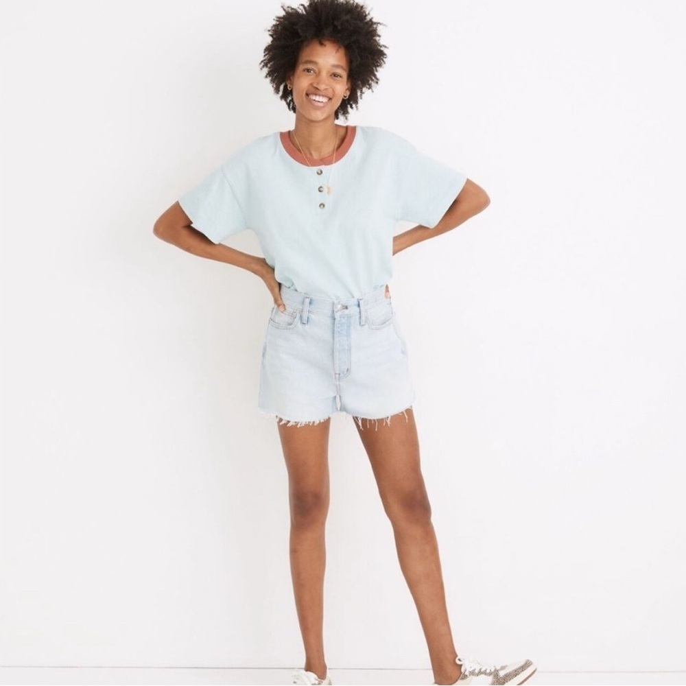 Madewell The Momjean Shorts Fitzgerald Wash Light Raw Edge High Waist Button 25 - Picture 2 of 8